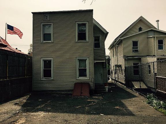 4th image of 483 Broadway