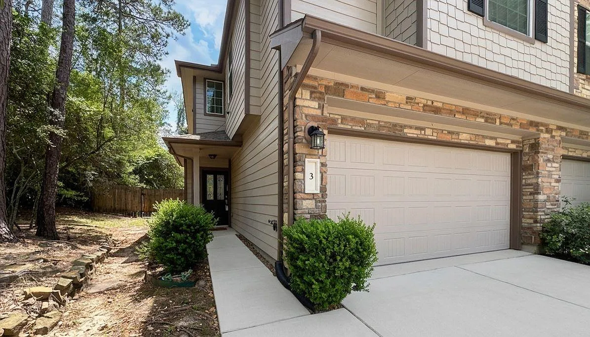 3 bed, 2.5 bath, 1627 sqft, $2,600 — Photo 3