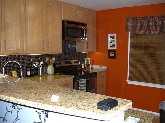 2nd image of 94 N Bedford St #A