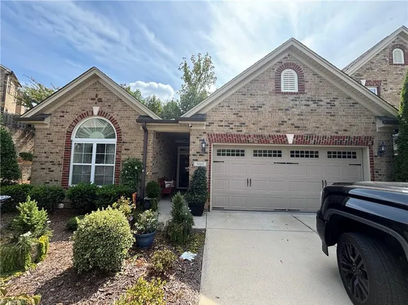5089 Wyngate Village Dr, Winston Salem, NC 27103