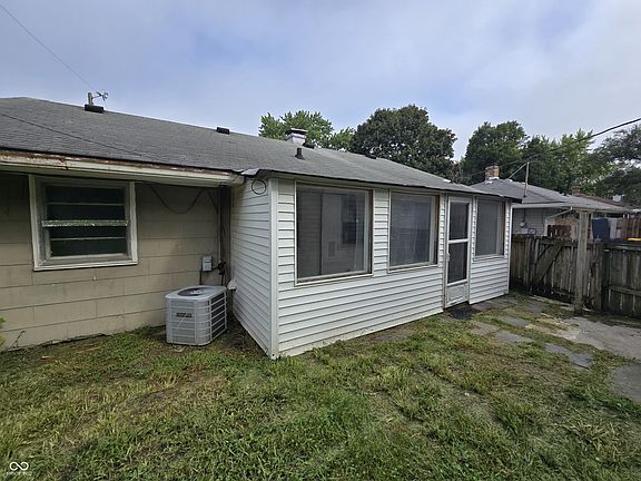 4th image of 8203 E 48th St