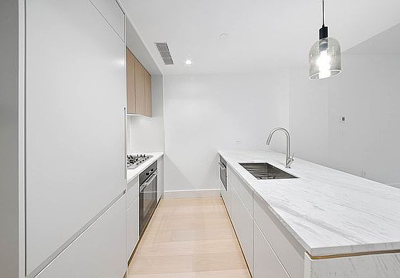 4th image of 208 Delancey St #5C