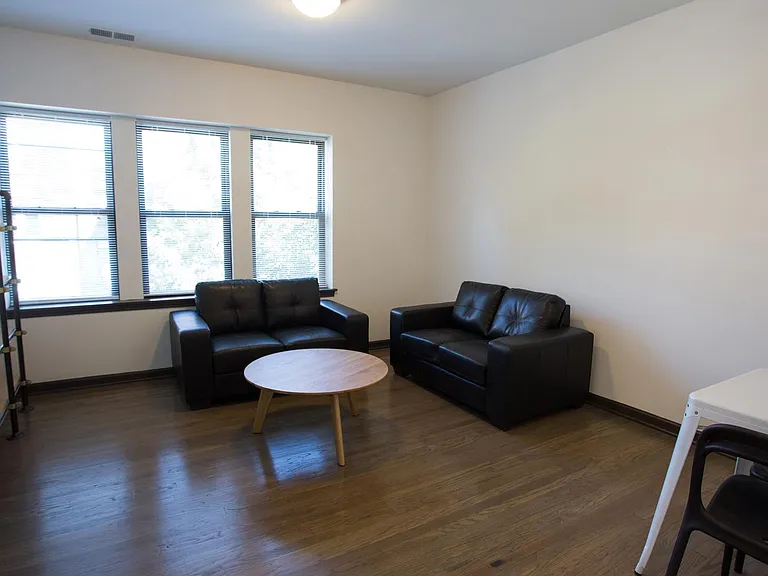 Dining/Living room