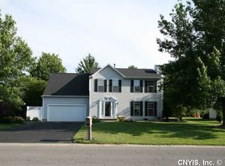 5000 Dongara Ln, Clay, NY 13041