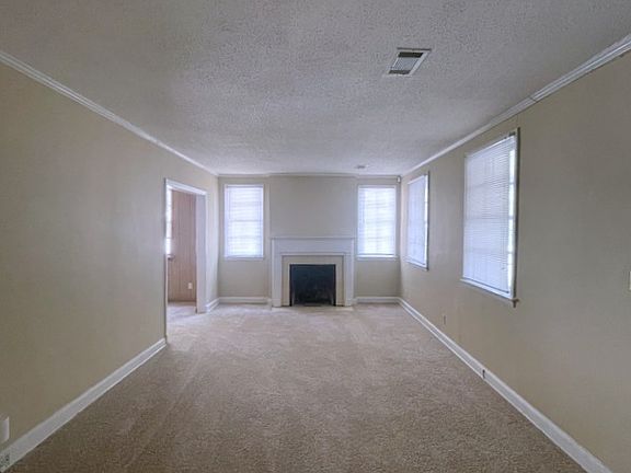 5th image of 931 E Edgemont Ave