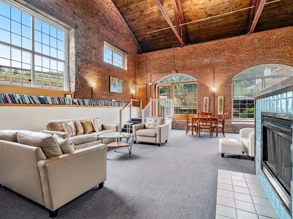 3 S Stone Mill Dr APT 225, Dedham, MA 02026