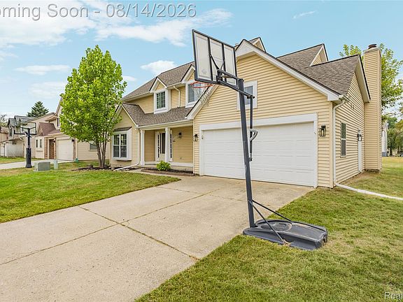 2nd image of 47197 Scarlet Dr S