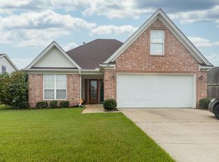 949 Neil Sain Loop, Marion, AR 72364