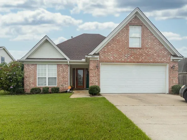 949 Neil Sain Loop, Marion, AR 72364