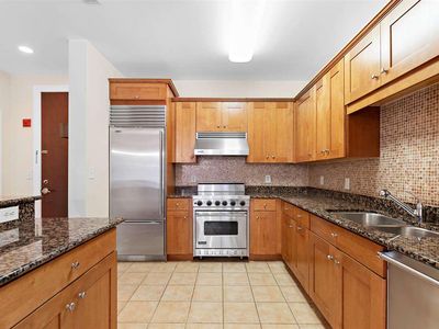 22 Avenue At Port Imperial APT 226, West New York, NJ, 07093
