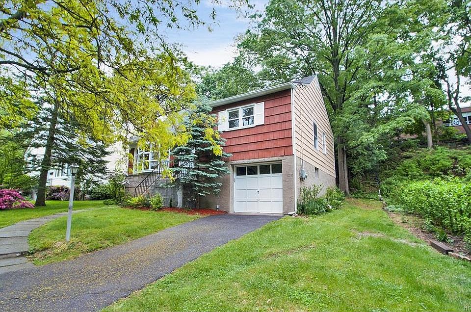 1st image of 9 Greenvale Pl