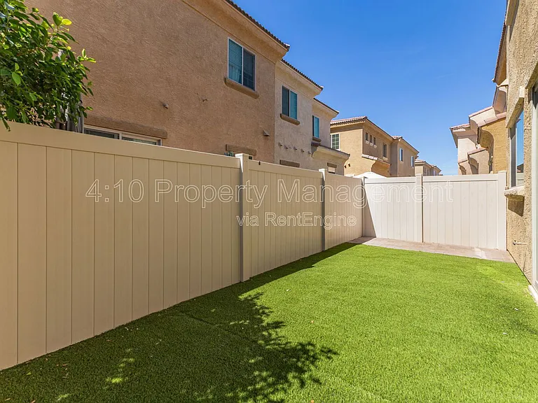 1367 S Country Club Dr #1062 — Photo 26