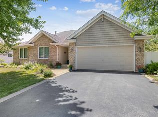 4693 Lindbloom Ln, Cherry Valley, IL 61016