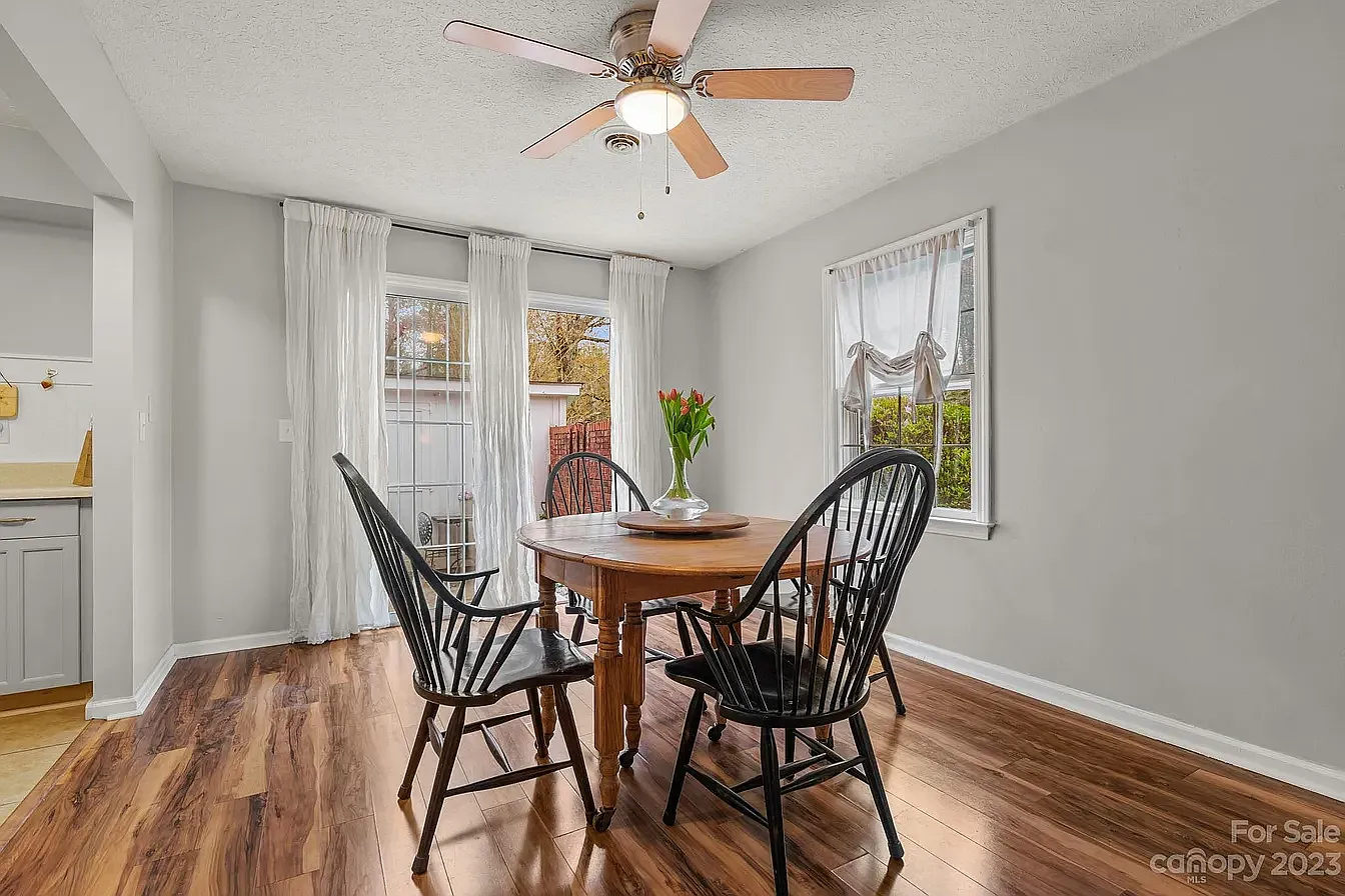 3 bed, 2.5 bath, 1512 sqft, $2,600 — Photo 4