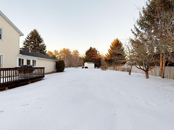 4th image of 8 Catalina Ln