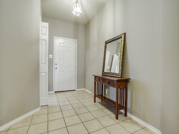 3rd image of 9708 Old Field Dr