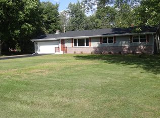 W124S6566 Hawthorne Rd, Muskego, WI 53150