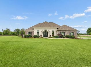 138 Highland Crest Dr, Covington, LA 70435