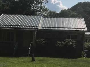 169 Vanscoyoc Hollow Rd, Tyrone, PA 16686
