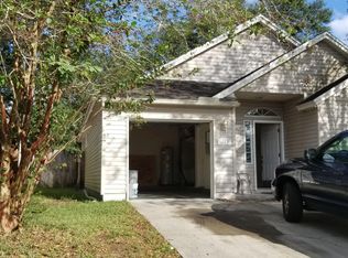 1167 Homard Blvd E, Jacksonville, FL 32225