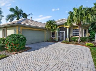5121 Flagstone Dr, Sarasota, FL 34238