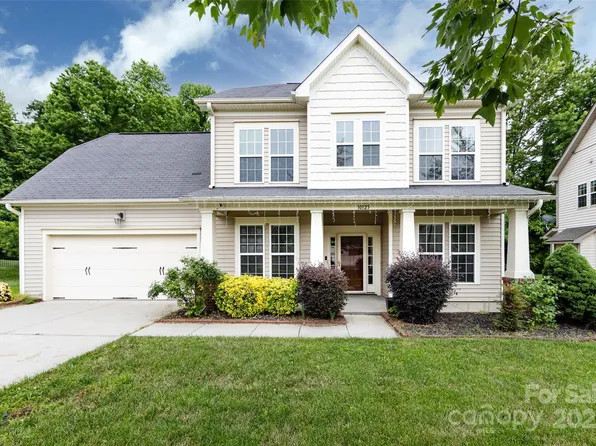 10125 Loch Lomond Dr, Charlotte, NC 28278