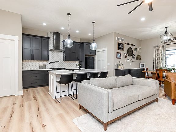2nd image of 2960 Sunflower Dr