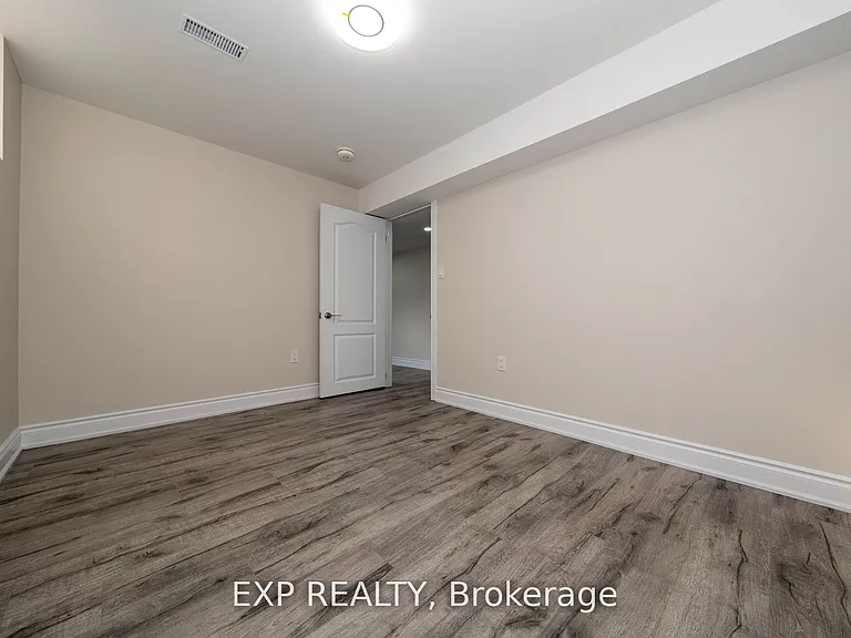 272 Duncan Ln #BASEMENT — Photo 12