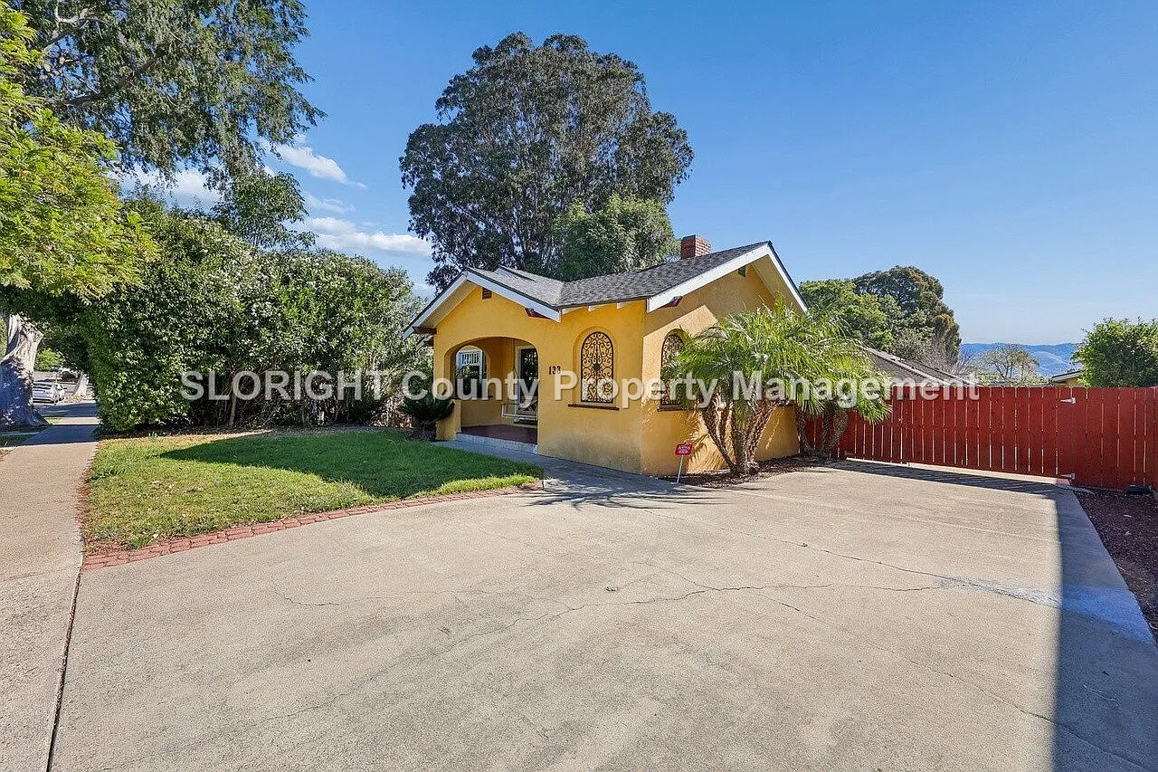 3 bed, 2.0 bath, 1694 sqft, $4,500 — Photo 3