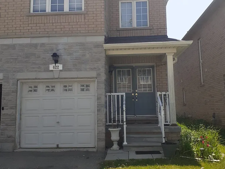 622 Candlestick Cir — Photo 13