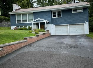 204 Demong Dr, Syracuse, NY 13214