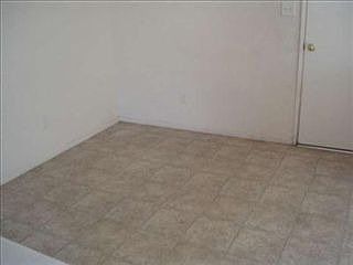 4th image of 1214 Cates St