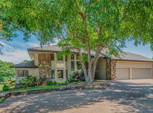 4401 Bogey Dr, Springdale, AR 72764