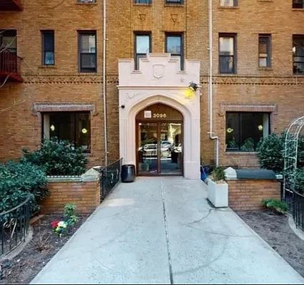 Sold by Diamond Real, Inc. | media 1