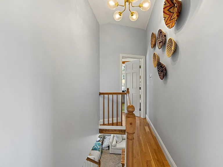 18 Walden St — Photo 28