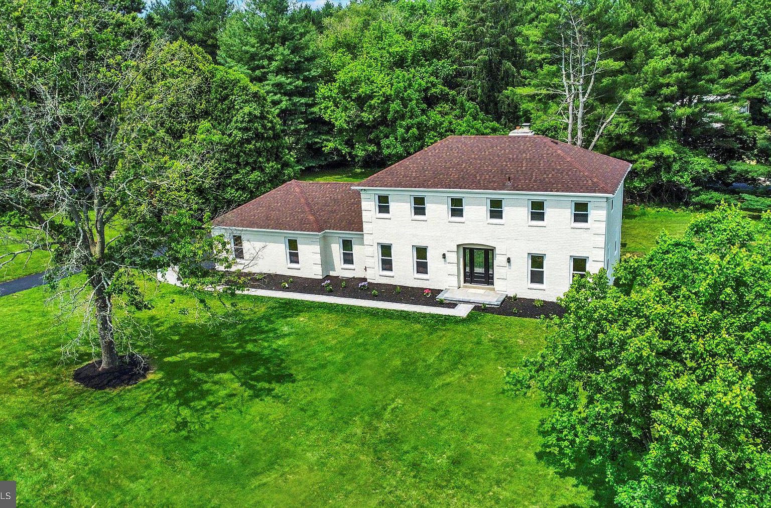 1054 Squires Dr, West Chester, PA 19382 | Zillow