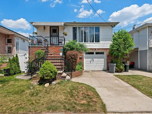 16225 89th St, Howard Beach, NY 11414