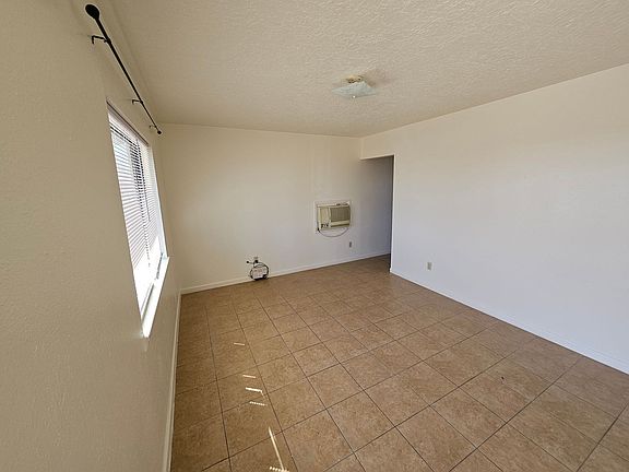 3rd image of 1400 S Ave E #4