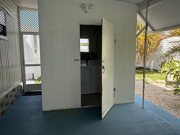 4th image of 4125 Park St N Lot 843