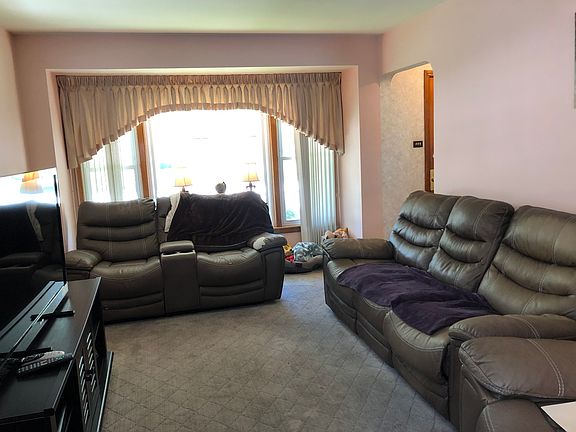 4th image of 6135 S Melvina Ave