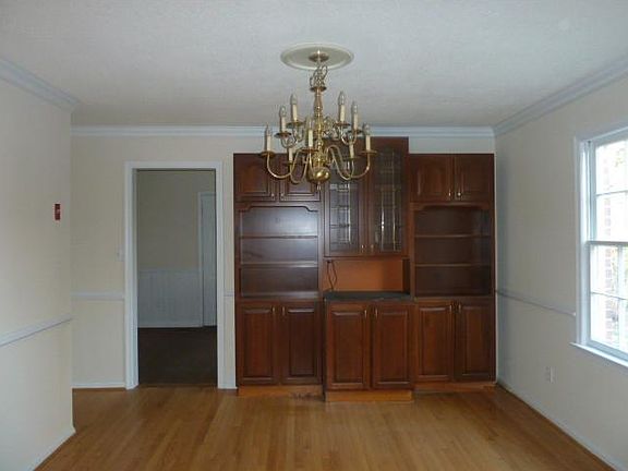 5th image of 549 Viking Dr
