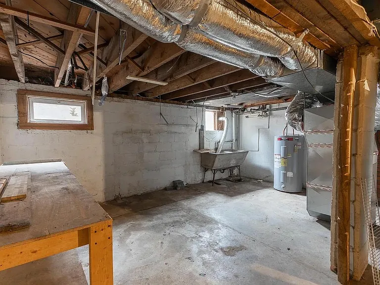 537 Long Ave — Photo 18