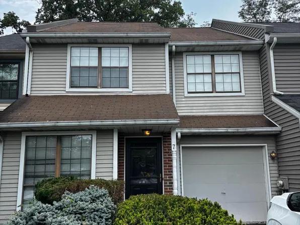 7 E Ridge Mews, Newtown, PA 18940
