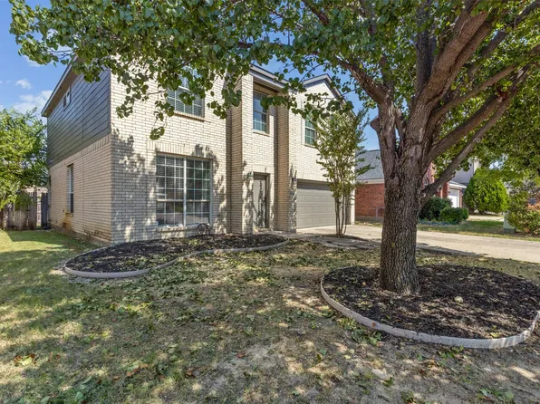 10016 Chadbourne Rd, Fort Worth, TX 76244