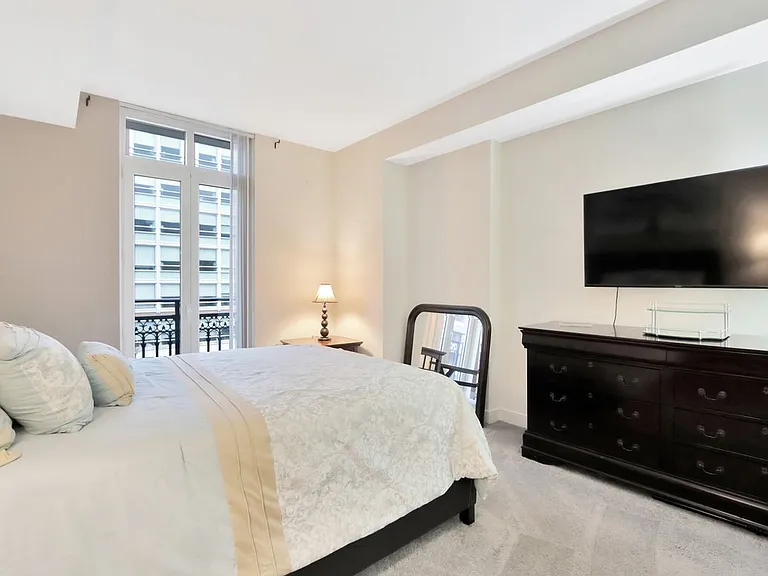 155 Potomac Psge #415 — Photo 7