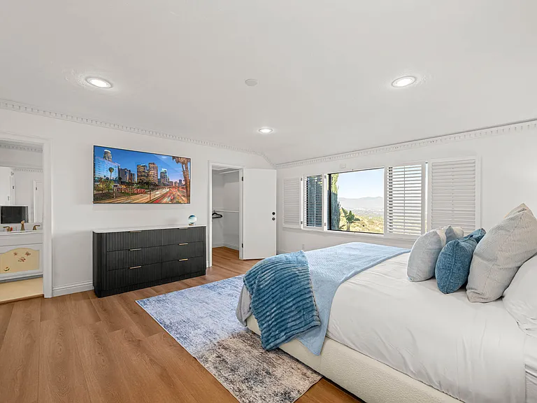 3722 Alonzo Ave — Photo 38