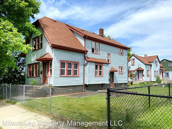 3rd image of 2636 N Buffum St #11758434