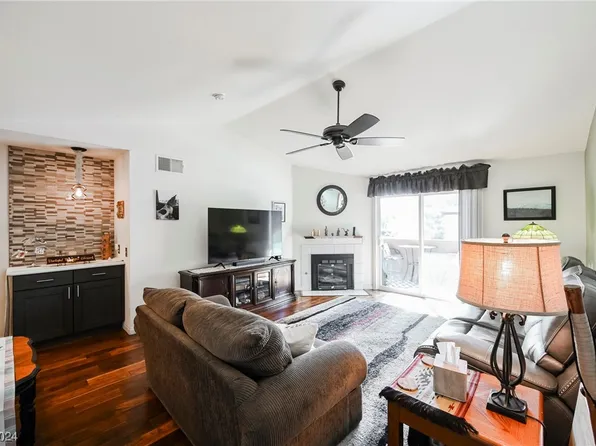 231 W Horizon Ridge Pkwy APT 2423, Henderson, NV 89012