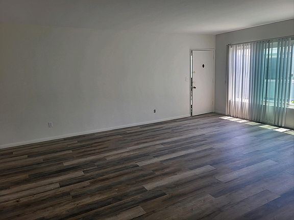 2nd image of 3111 Hugo St #B