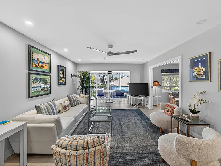 6429 Bay Club Dr #3 — Photo 12